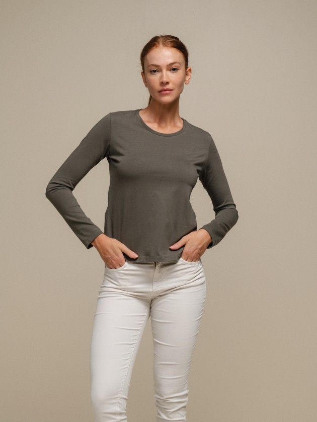 Basic long sleeve sweater