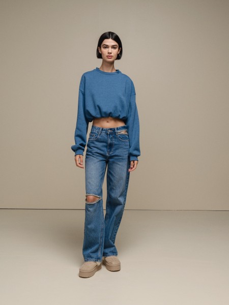 Sweater cropped com decote redondo