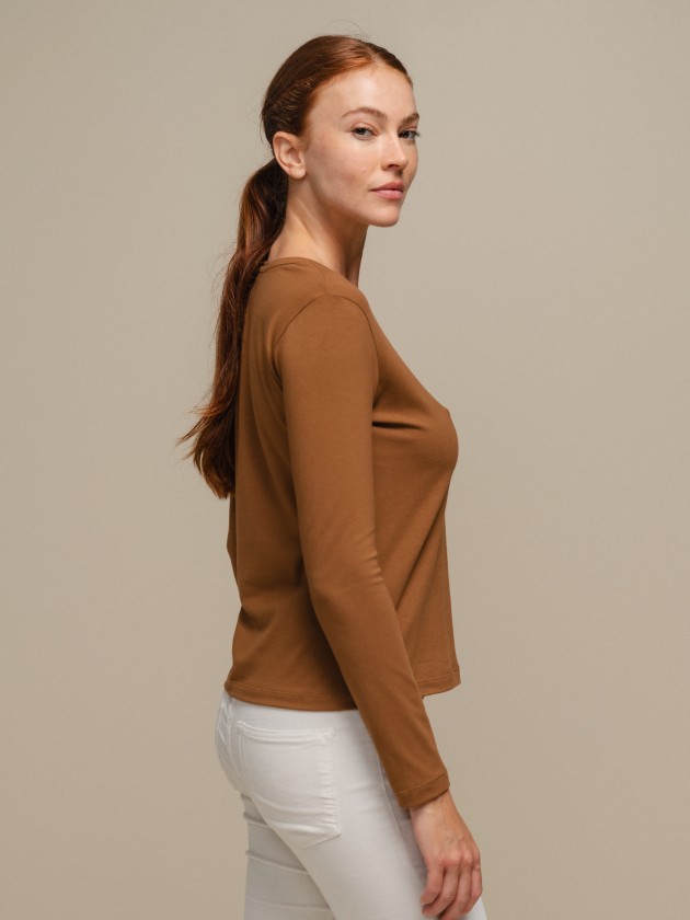 Basic long sleeve sweater