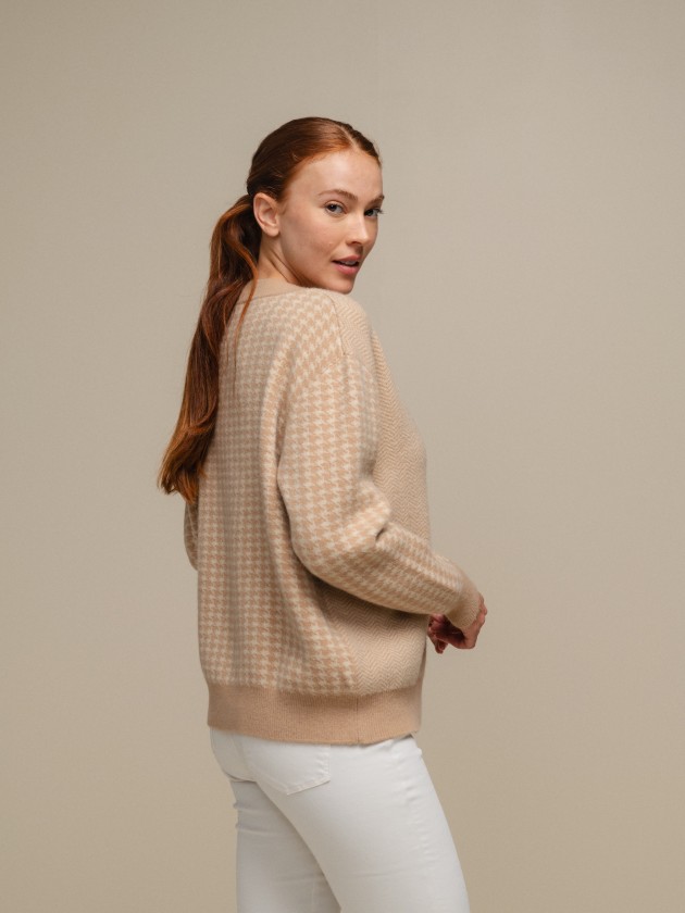 Knitted jacket with jacquard