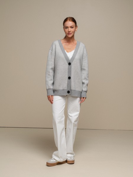 Knitted jacket with jacquard