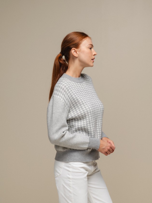 Knit sweater with jacquard and round neckline