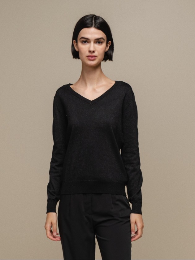 Knit sweater with lurex and v-neck