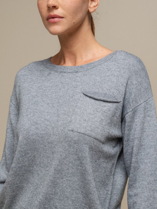 Knit sweater with pocket and round neckline