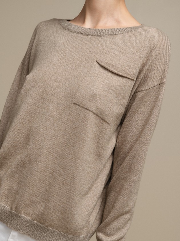 Knit sweater with pocket and round neckline