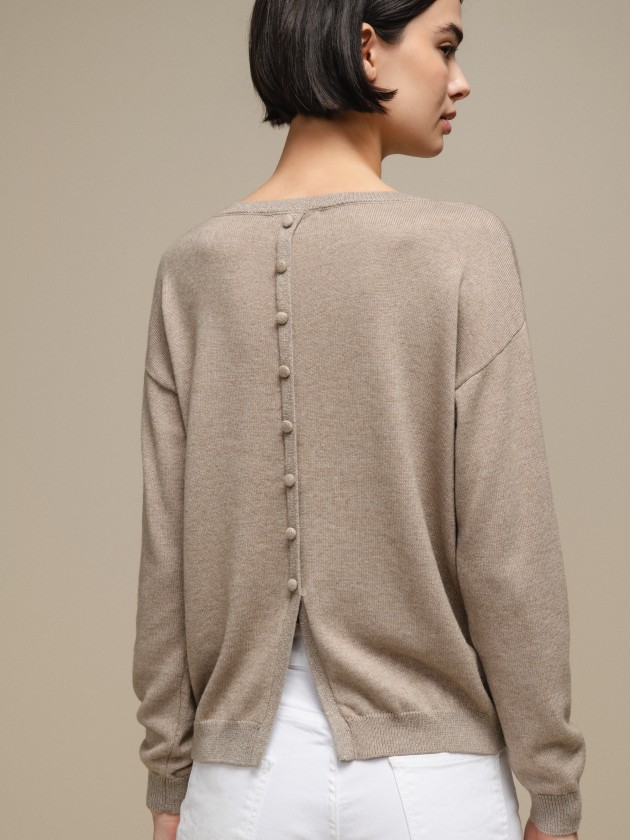 Knit sweater with pocket and round neckline