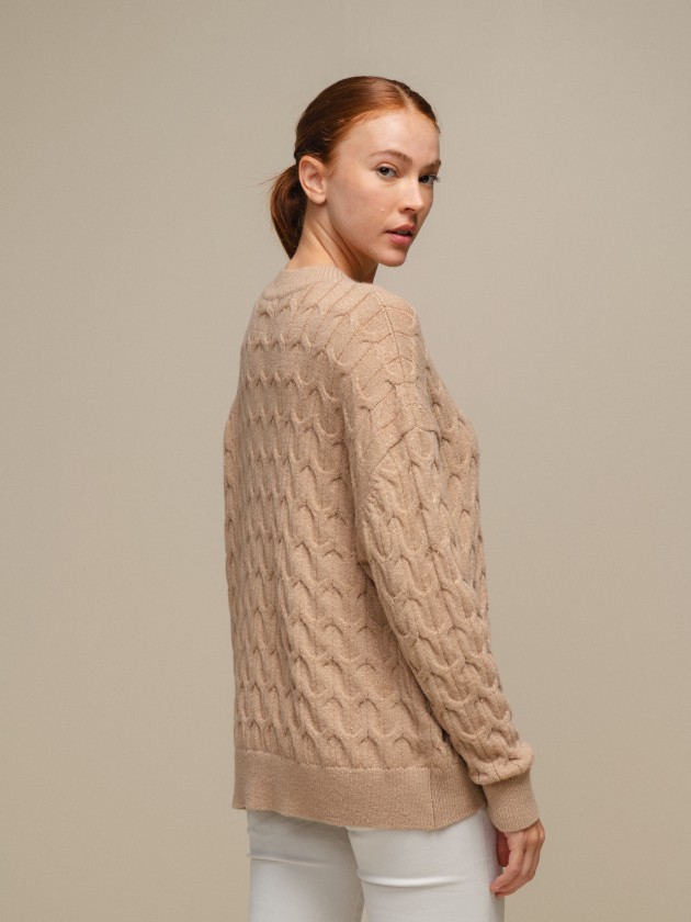 Knit sweater with round neckline