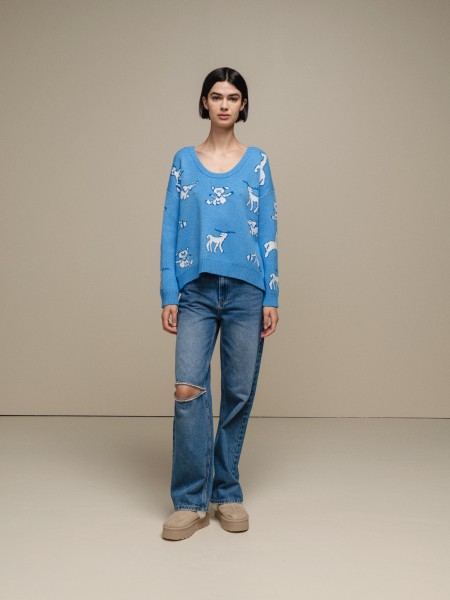 Sweater with animal design and round neckline