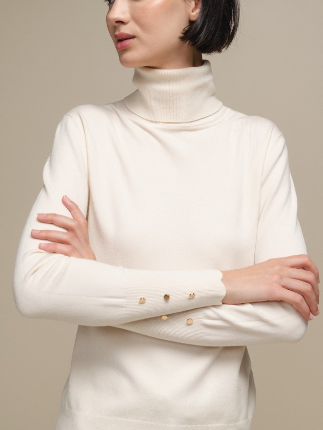 Turtleneck knit sweater