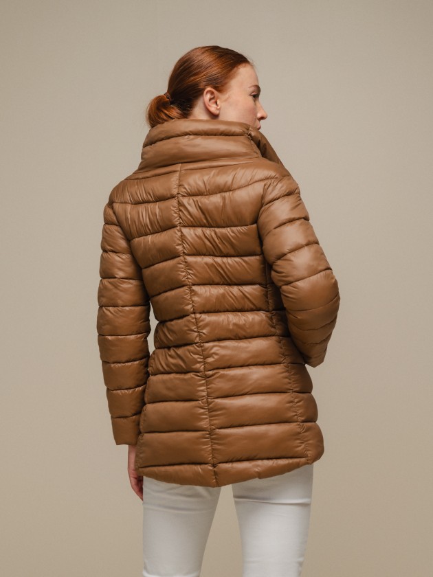 Padded jacket with zip