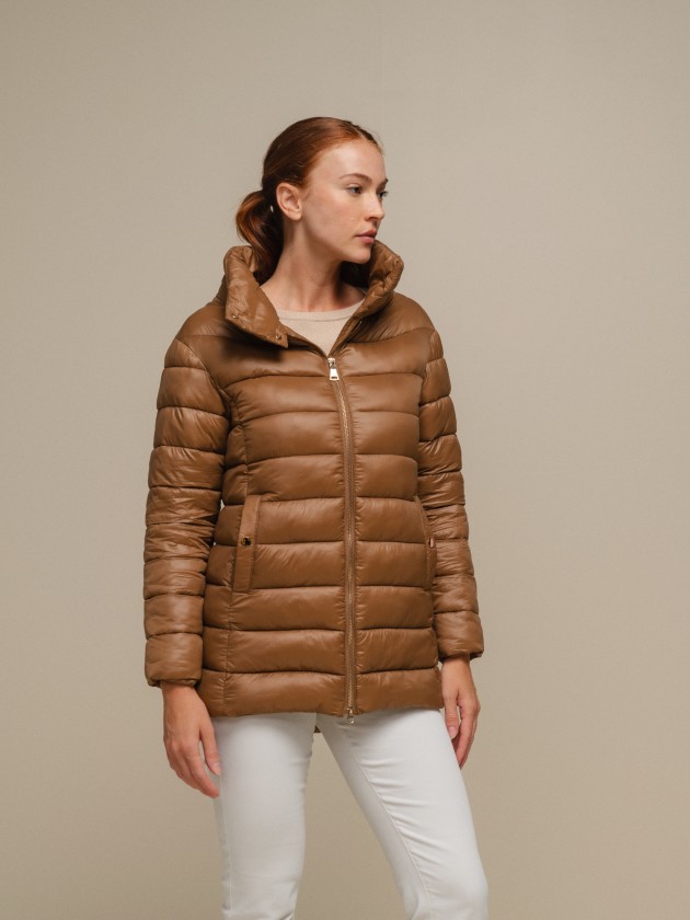 Padded jacket with zip