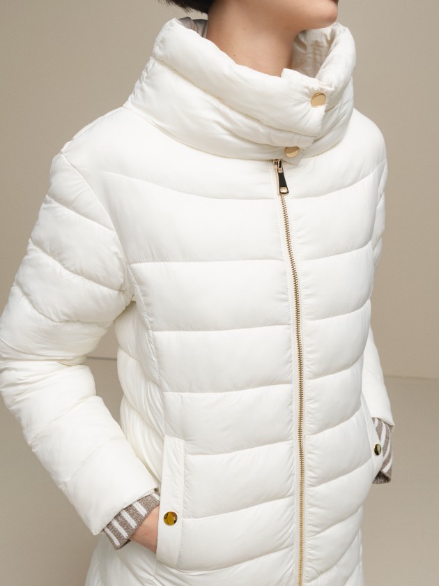 Padded jacket with zip