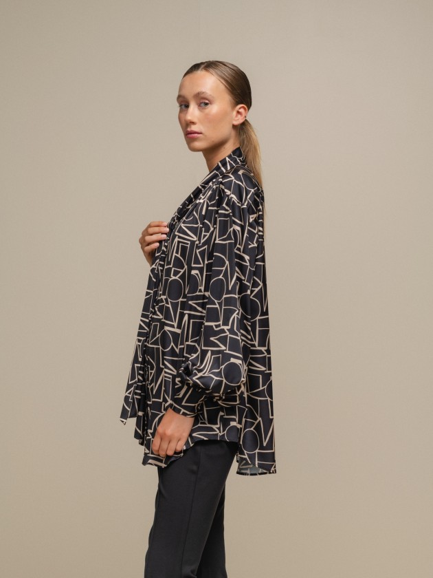 Printed tunic with bow