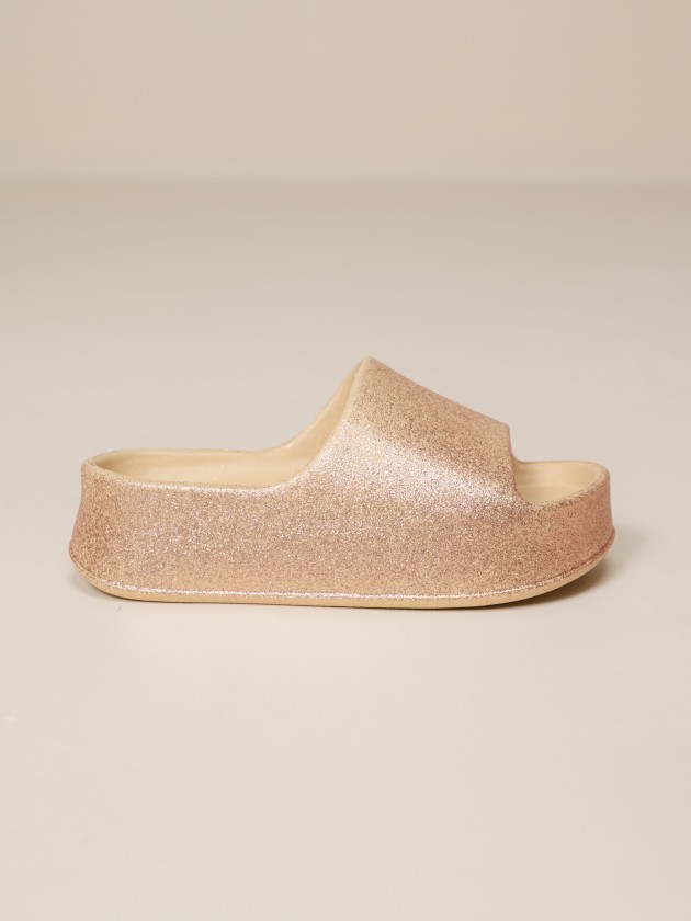 Metallic platform sandal