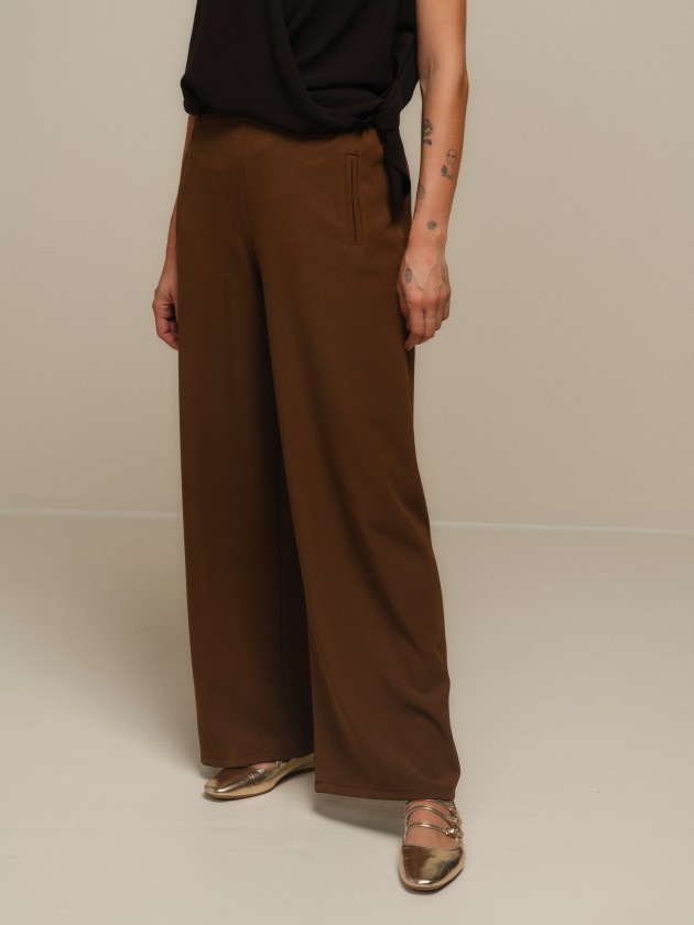 Wide pants with elastic waist