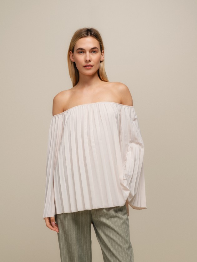 Pleated blouse