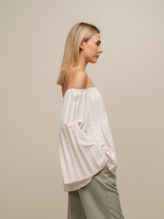 Pleated blouse