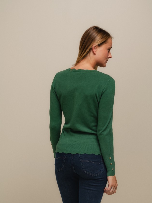 Round neck sweater with gold buttons on the sleeves