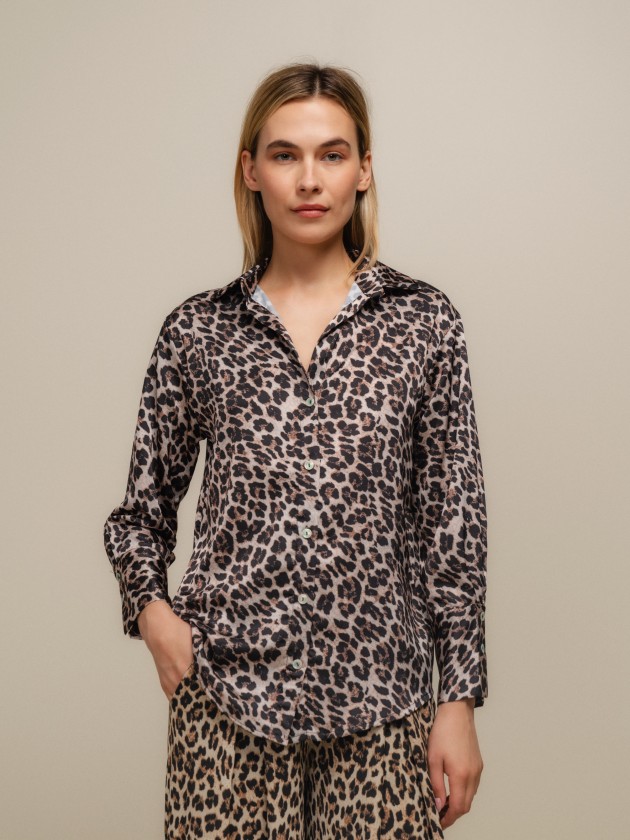 Animal print fluid shirt