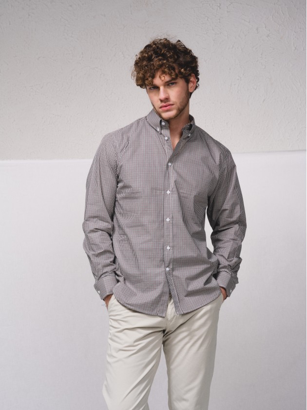 Camisa clssica em tecido xadrez