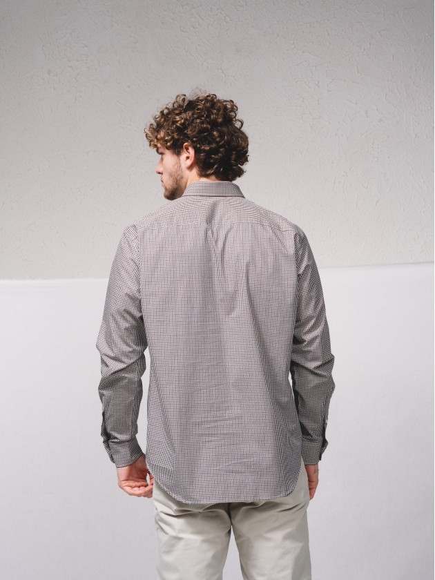 Camisa clssica em tecido xadrez
