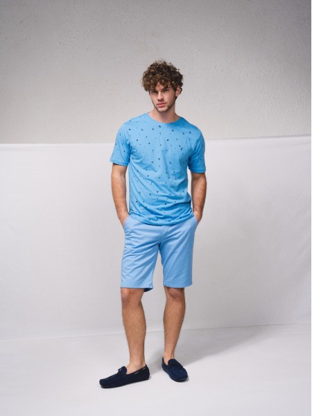 T-shirt estampada com bordado
