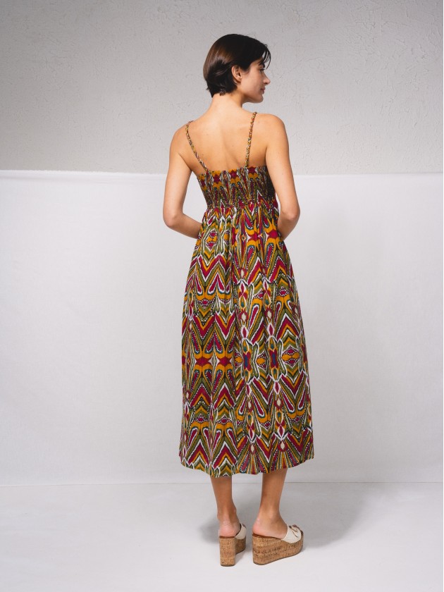 Vestido estampado com croch