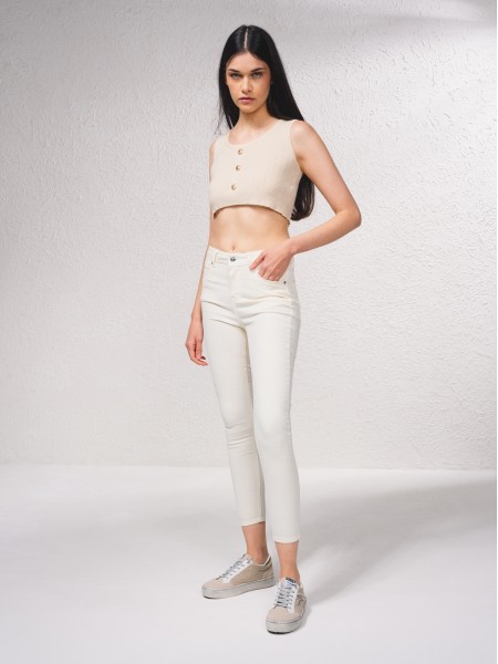 Knitted crop top with buttons