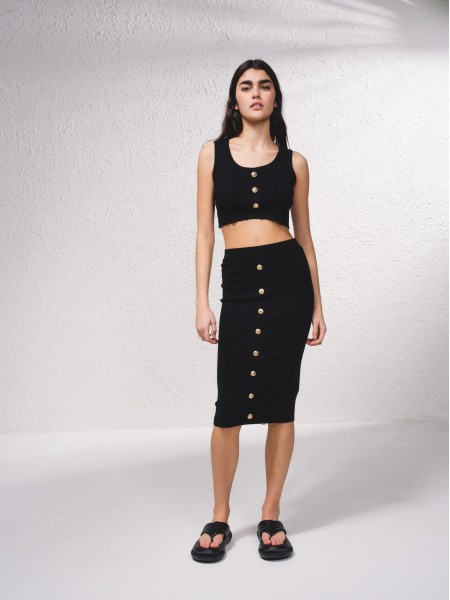 Knitted crop top with buttons