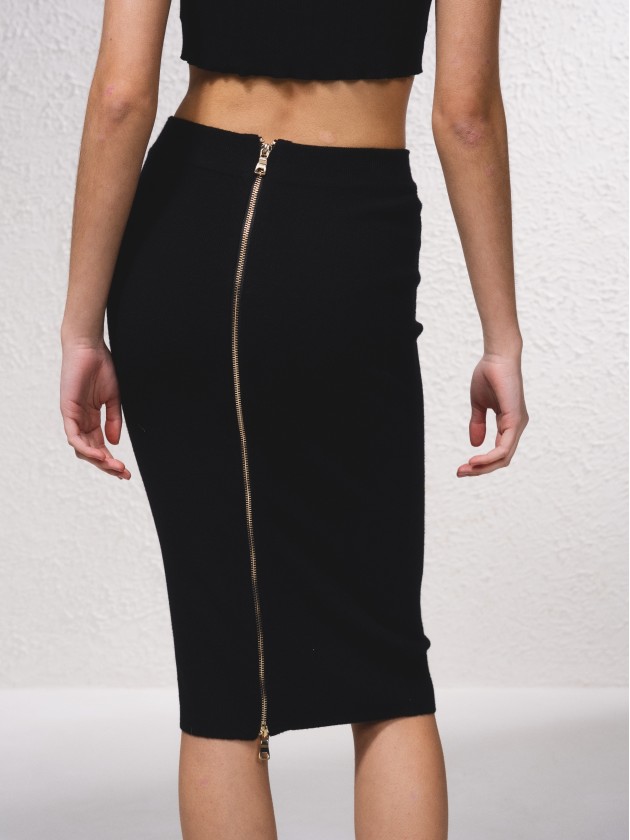 Mesh skirt with button details
