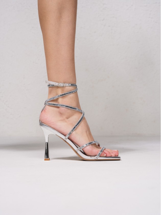 Shiny heel sandals