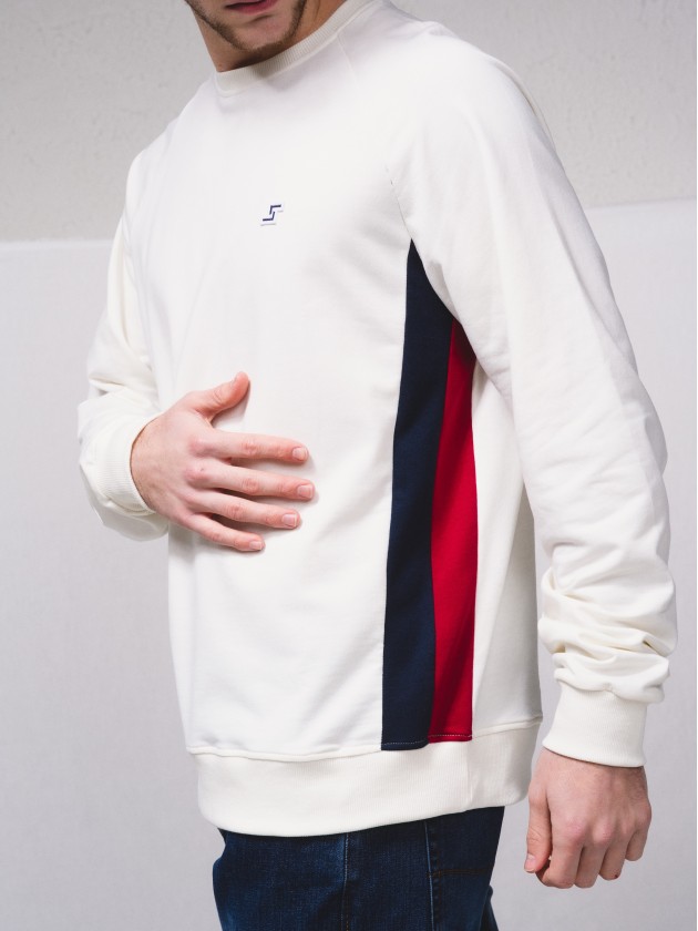 Camisola com decote redondo