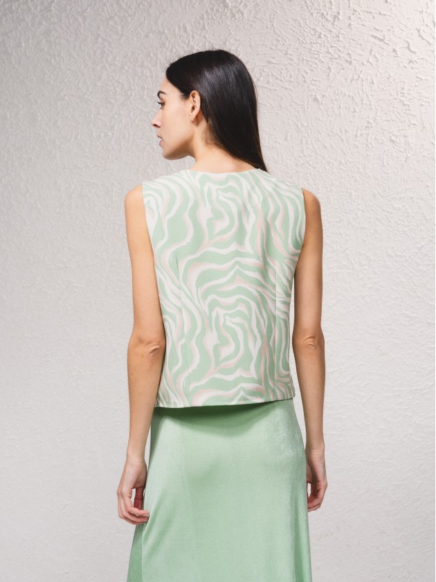 Vest with animal print