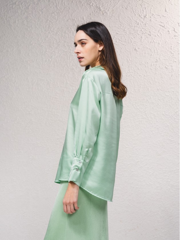 Camisa bsica acetinada