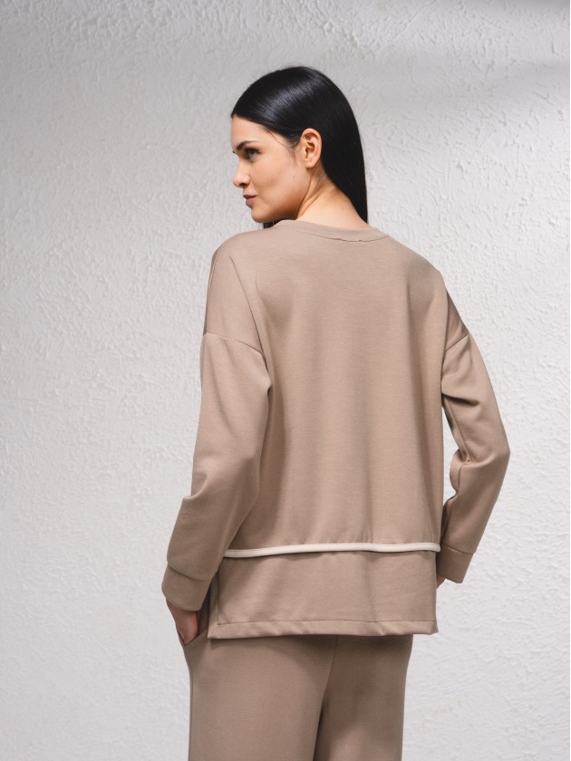 Sweater oversize com pormenor na bainha