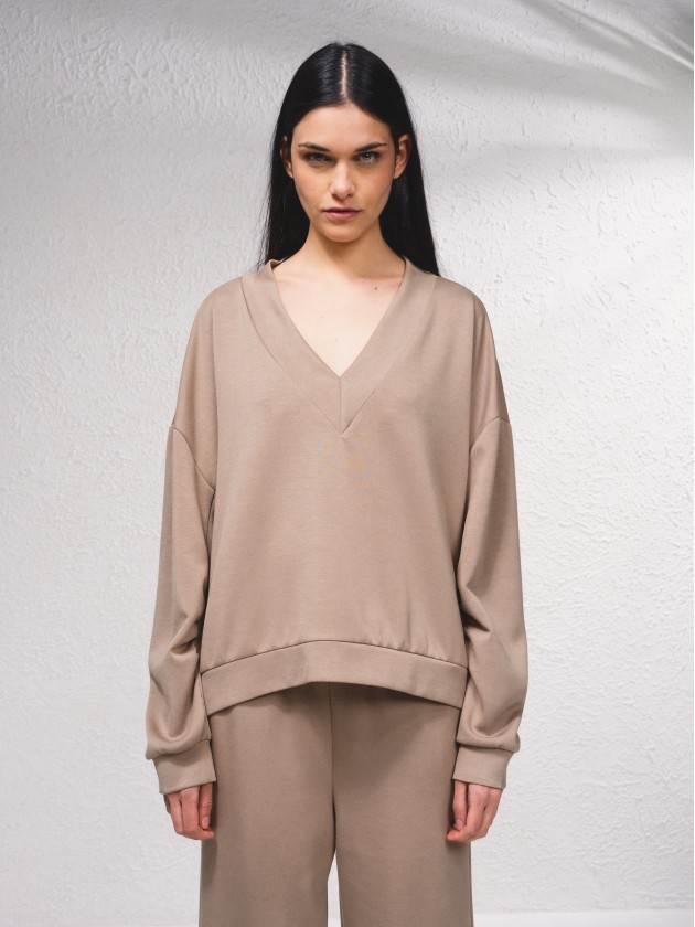 Camisola oversize decote em v