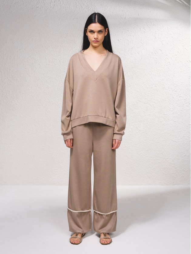 Camisola oversize decote em v