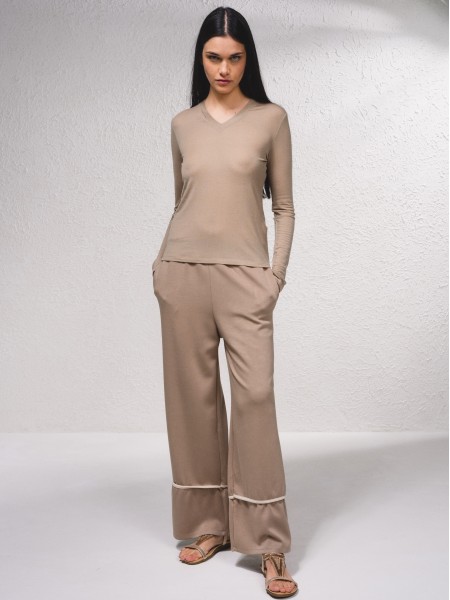 Camisola bsica decote em v