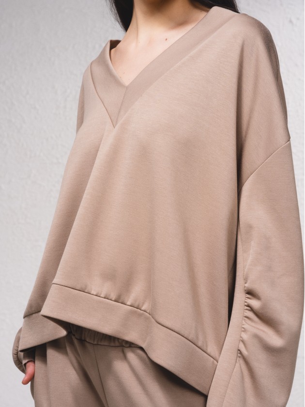 Camisola oversize decote em v