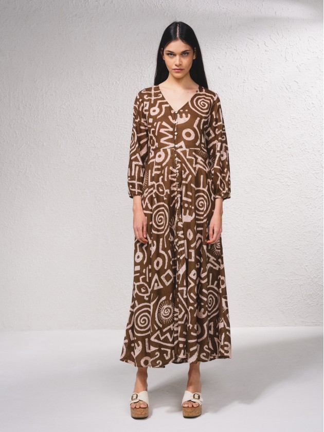Vestido comprido e fludo