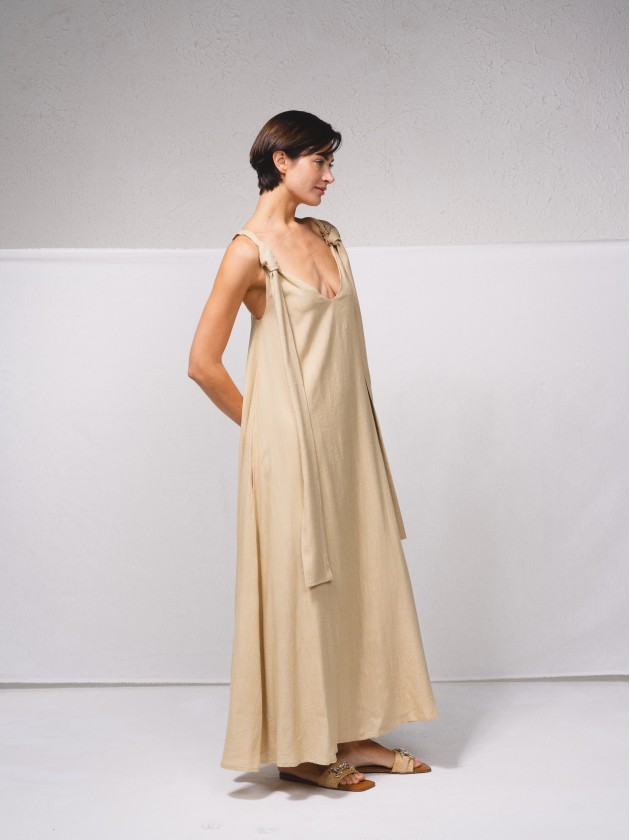 Vestido comprido em mistura de linho
