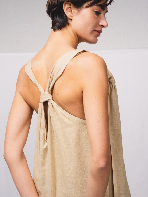 Vestido comprido em mistura de linho