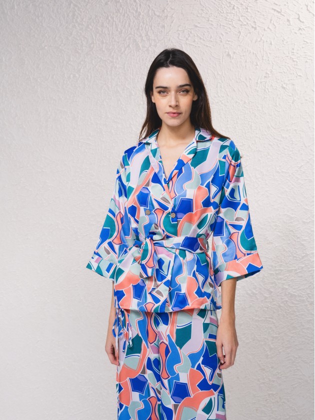 Casaco acetinado com estampado