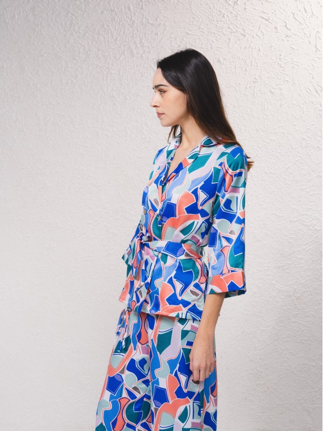 Casaco acetinado com estampado