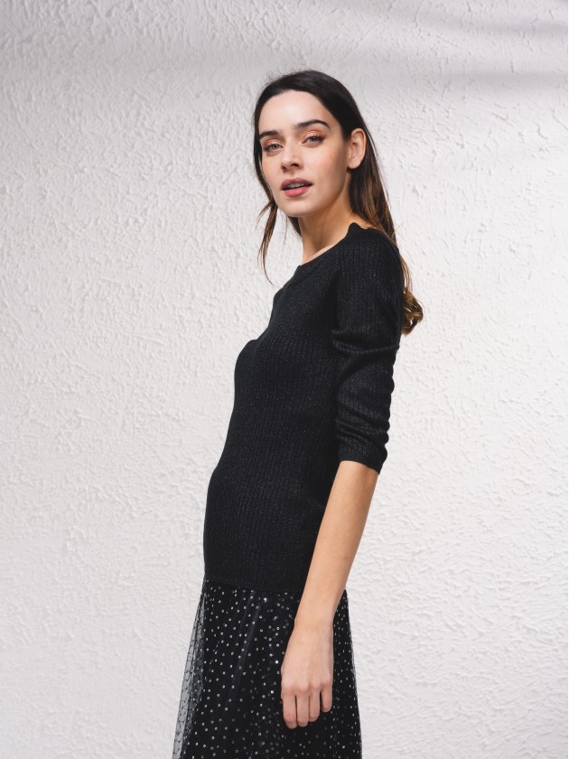Camisola em lurex de ombros descobertos