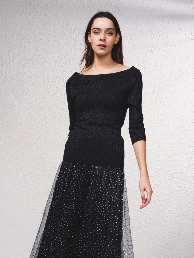 Camisola em lurex de ombros descobertos