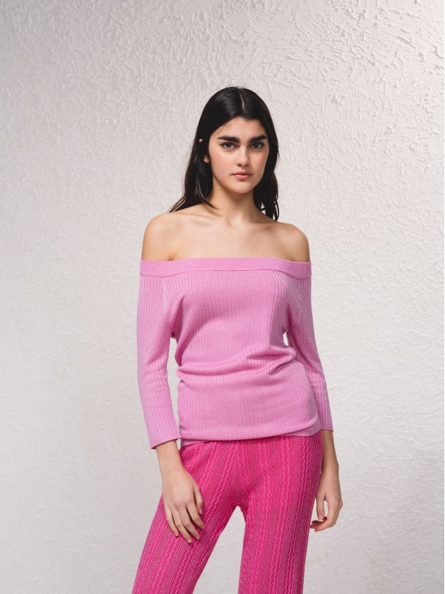 Camisola em lurex de ombros descobertos