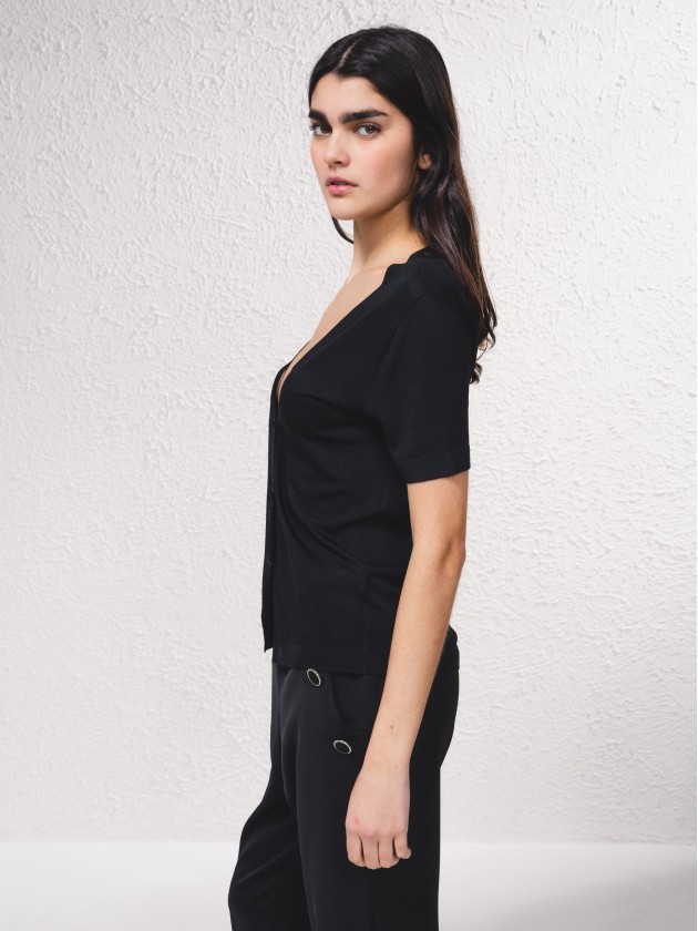 Cardigan em malha fina