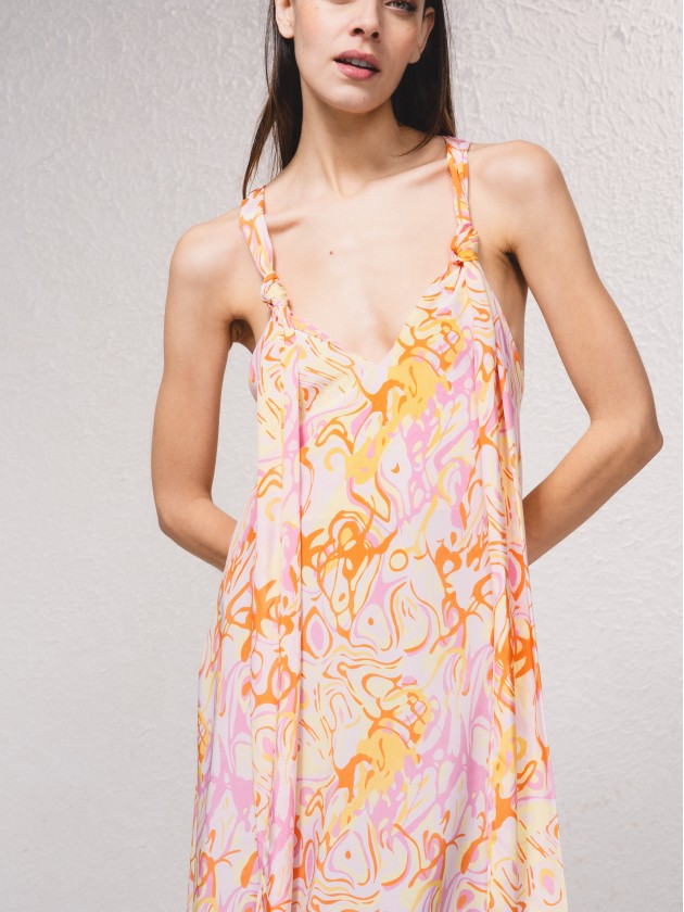 Robe en actine avec dcote en v