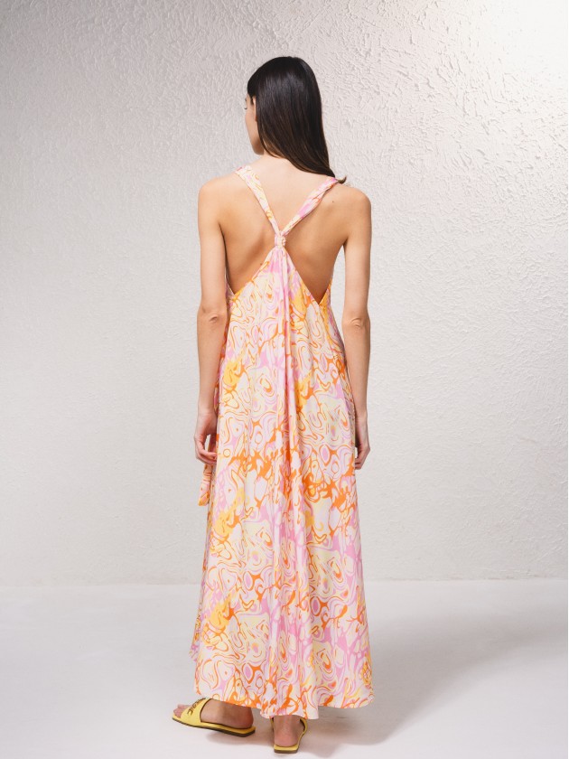 Robe en actine avec dcote en v